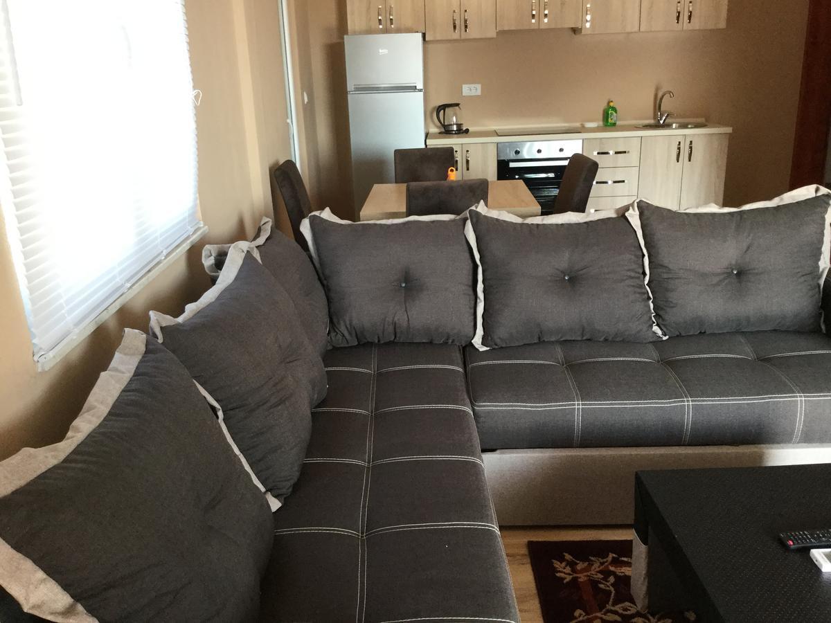 Apartments Ismy Ulcinj Eksteriør billede